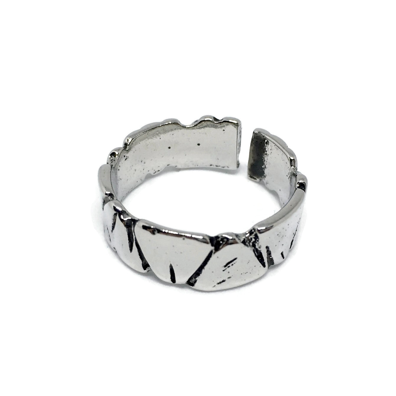 Broken Outlined Adjustable Band Ring